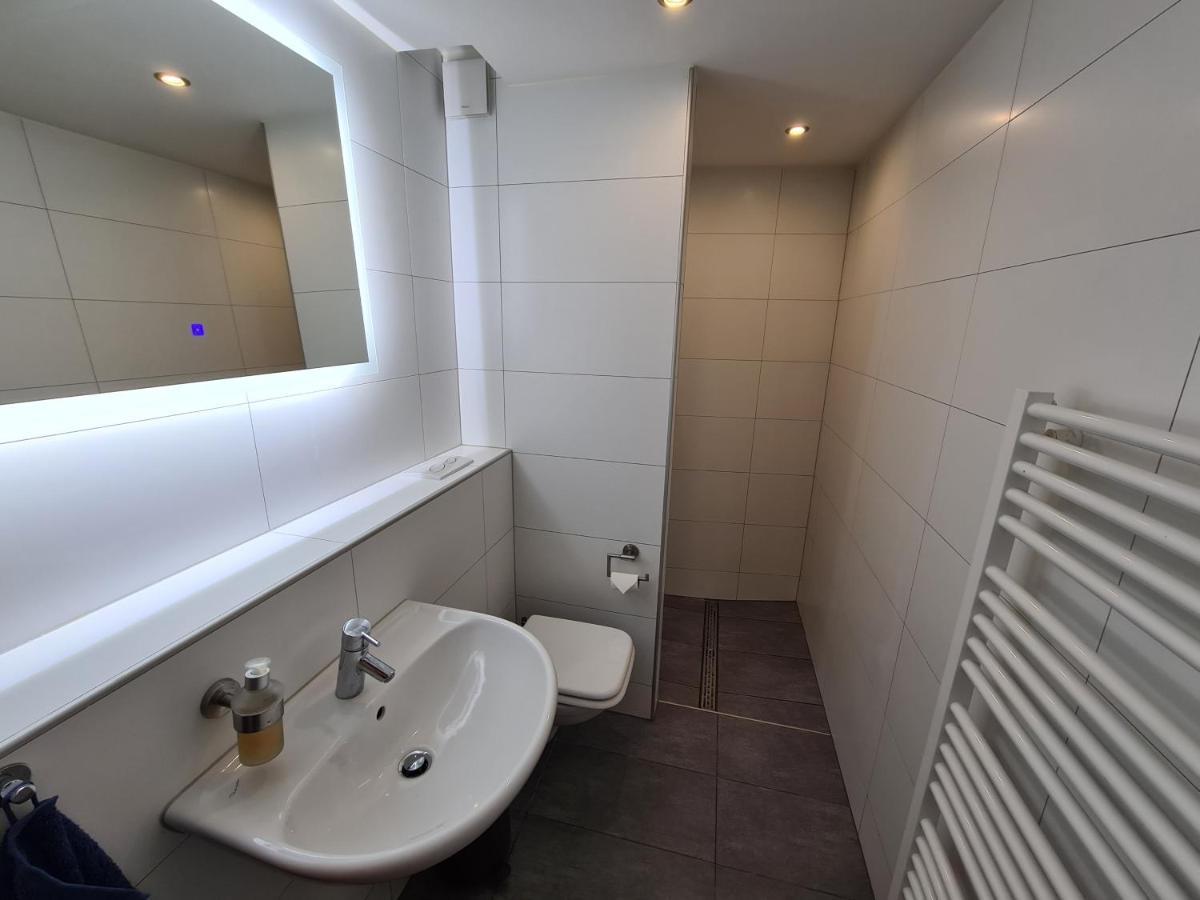 Theox Apartment No 6 Royal Blue Fuer 4 Personen Mannheim Exterior photo